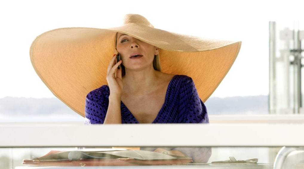 Samantha Jones from SATC wearing a large floppy hat